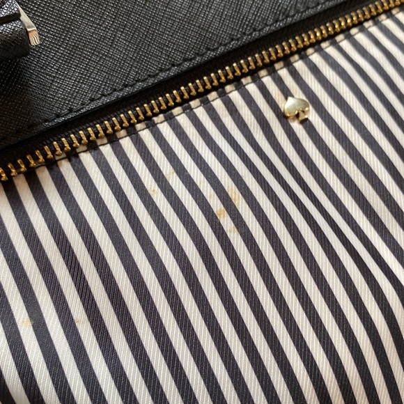 Kate spade black hand bag shoulder bag. - Picture 7 of 7